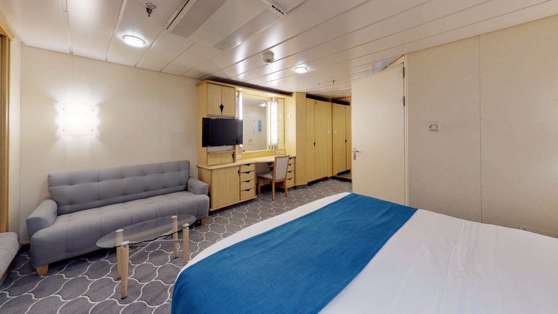 Navigator Cruise Rooms Promenade View Interior