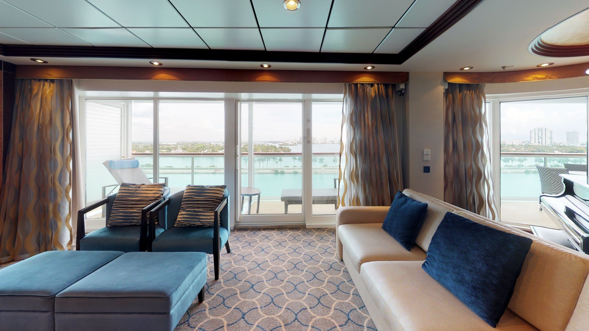 Navigator Cruise Rooms Royal Suite