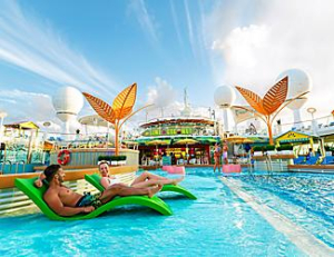 DECK DA PISCINA