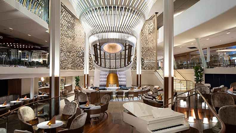 Grand Plaza do Celebrity Edge