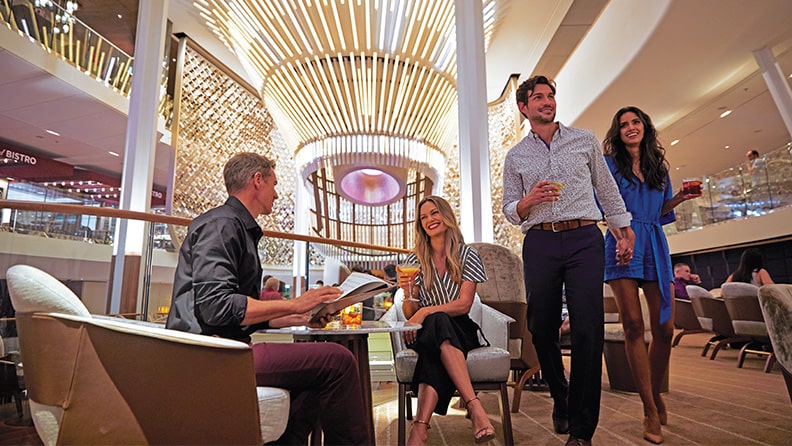 Martini Bar Grand Plaza Celebrity Apex