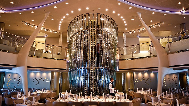 Sala de Jantar Principal do Camp at Sea