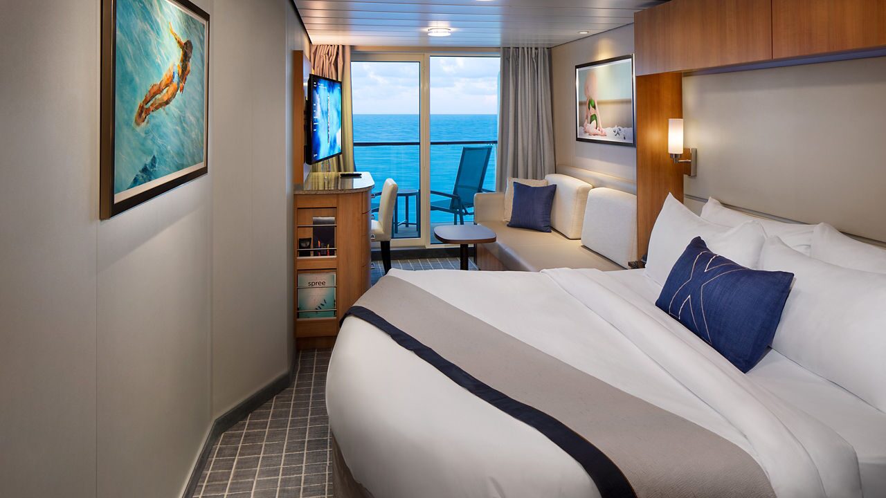 concierge-stateroom-eq-revolutionized-2560x1440 (1)