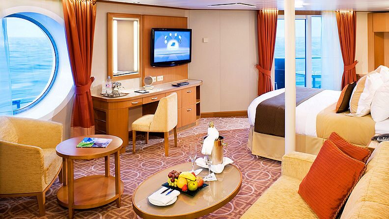 solstice-sky-suite-stateroom-2560x1440