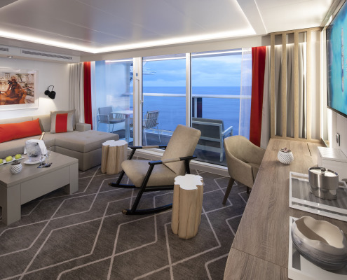 7dc998f26bc22ca6a7046477667dd202_EG18-CelebritySuite-Living1R