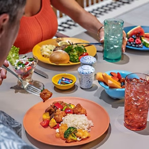 SURFSIDE EATERY