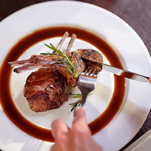 CHOPS GRILLE