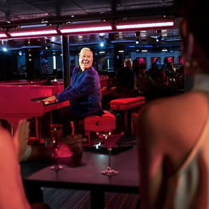 DUELING PIANOS