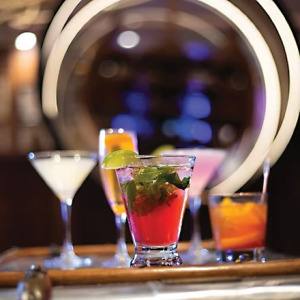 SCHOONER BAR
