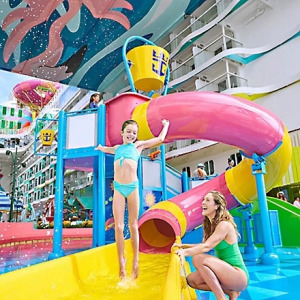 SPLASHAWAY BAY